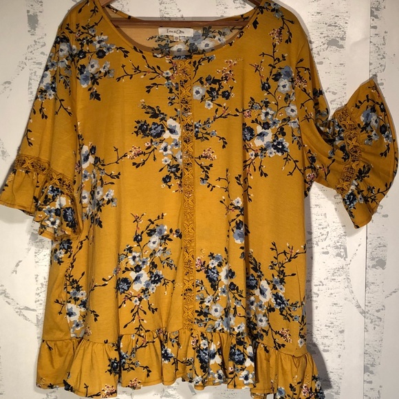 Eden & Olivia Tops - Eden & Olivia Boho Yellow Floral Top Plus Size 3X